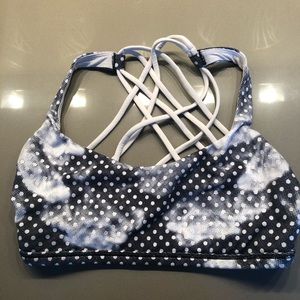 Lululemon Free To Be Bra